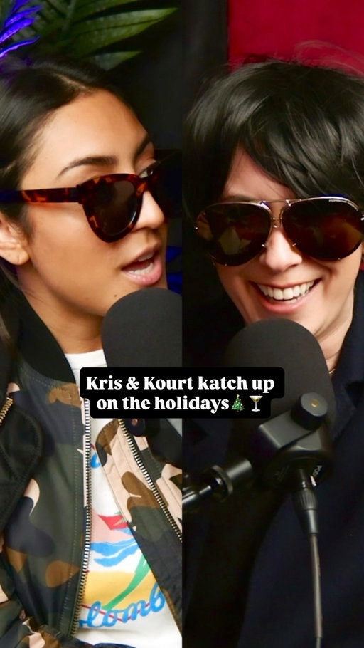 Happy Holidays, dolls! What’s your favorite Krismas treat?🍸😎🎄
.
.
.
#krisjenner #kourtneykardashian #krisandkourt #christmas #comedy