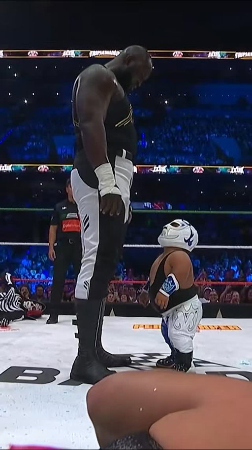 ⏪ 2025: @thegiantomos vs. @microman_oficial was one of the most viewed moments of the year! Let's run it back sometime soon, @luchalibreaaa! 😂