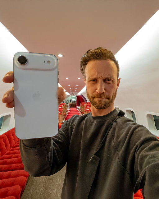 I test out the iPhone Air for a day exploring NYC to explain why Apple never cared if anyone bought the Air and how this isn't the first time they've made a flop on purpose.⁠
⁠
Link in bio.