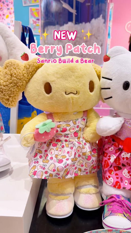 Stopped by the Sanrio @buildabear workshop in century city and I saw they have the NEW Berry Patch collection along with Chiffon 💫
Available exclusive to the @sanrio build a bear workshop ✨

Go check it out 🍓💕

#buildabearworkshop #sanrio #hellokitty #girlygirl #sanriocore