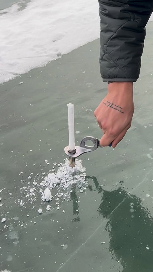 The most satisfying part of wild ice season🧊🔩

•

•

•
#hockey #hockeyplayer #banff #banffnationalpark #asmr