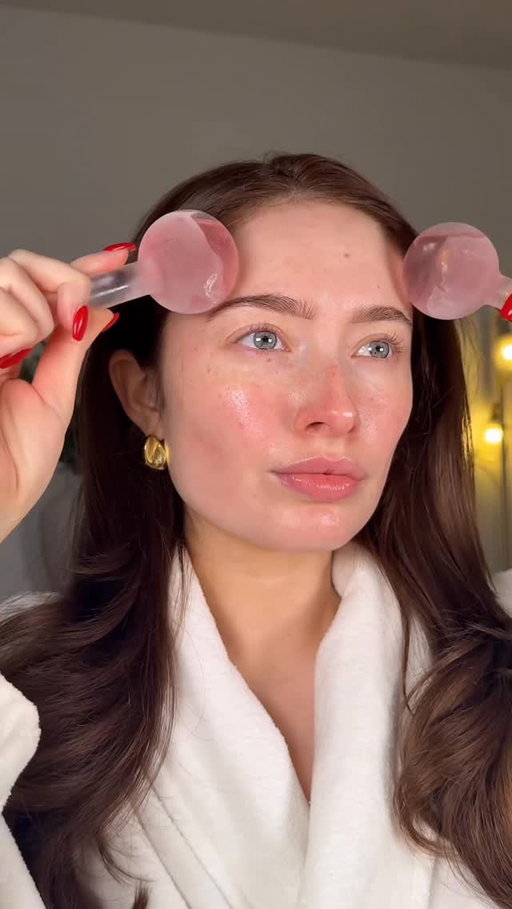 ASMR skincare therapy 🤍🎀✨ #grwm #asmrskincare #skincare