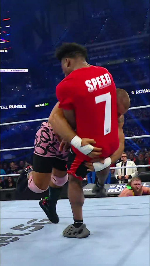 ⏪ 2025: @ishowspeed took one of the most devastating spears EVER from @bronbreakkerwwe at #RoyalRumble! 😲