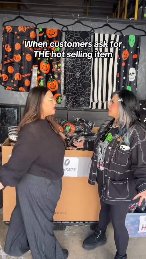 We have the best customers 😭 shopping addicts! Thank you so much to everyone that stopped by our sale this weekend #backstitchbruja #gothfashion #holidayshopping