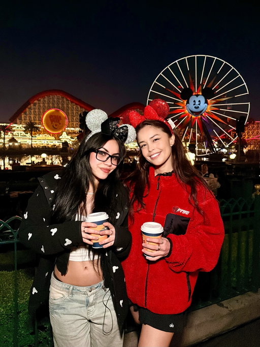 tarayummy and valkyrae days🧚‍♀️👠
