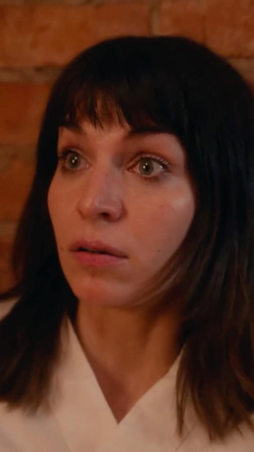 and Johanne had been talking smack about Marianne a few minutes before this, not knowing that she was Adrian’s ex-wife???? jaw = dropped

📺: Home for Christmas season 3