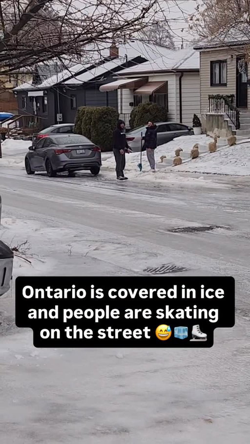 What’s more Canadian than this 🤷‍♂️😂

🎥 tkokev - TikTok 
#ontario #hockey