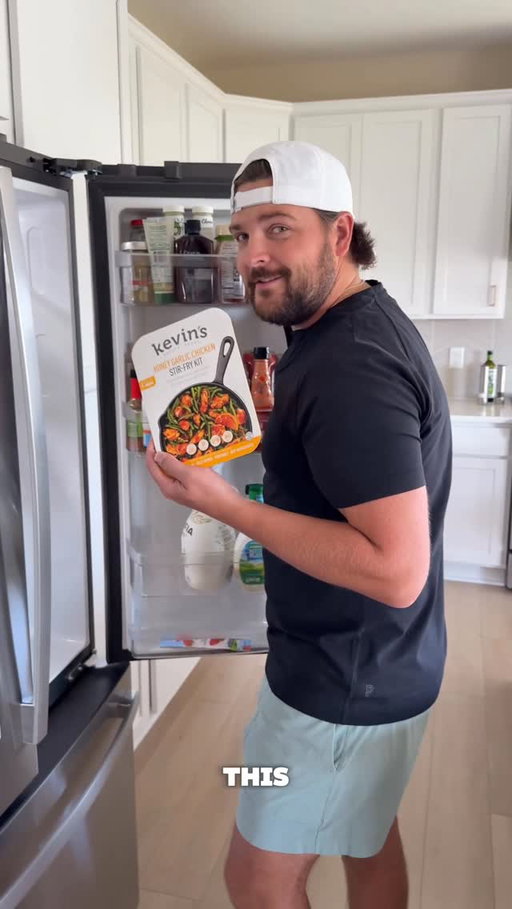 Short on time but want something better than take out? Find Kevin’s at your local store in the refrigerated aisle @kevins.natural.foods #GetThatCleanEatingFeeling #KevinsNaturalFoodsPartner