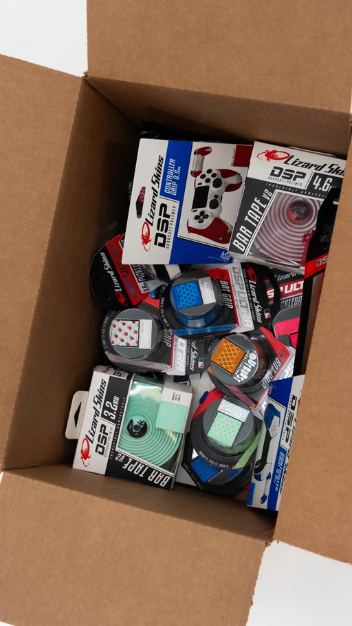 MYSTERY BOX GIVEAWAY 🥳🌀🎉

To celebrate our athletes and an incredible year, we’re doing our BIGGEST giveaway of 2025! 👀 

One lucky winner will receive a Lizard Skins Mystery Box. It could contain anything from grips to merchandise but you won’t know what’s inside of it until it arrives! 

TO ENTER: 
🎉 Follow @lizardskins & @lizardskinsbaseball on Instagram 
🎉 Follow @ lizardskins_ on Tik Tok 
🎉 Tag a friend you’d share with! 1 entry per tag
🎉 Share this post on your story for 5 extra entries 

Winner will be announced next year 😏