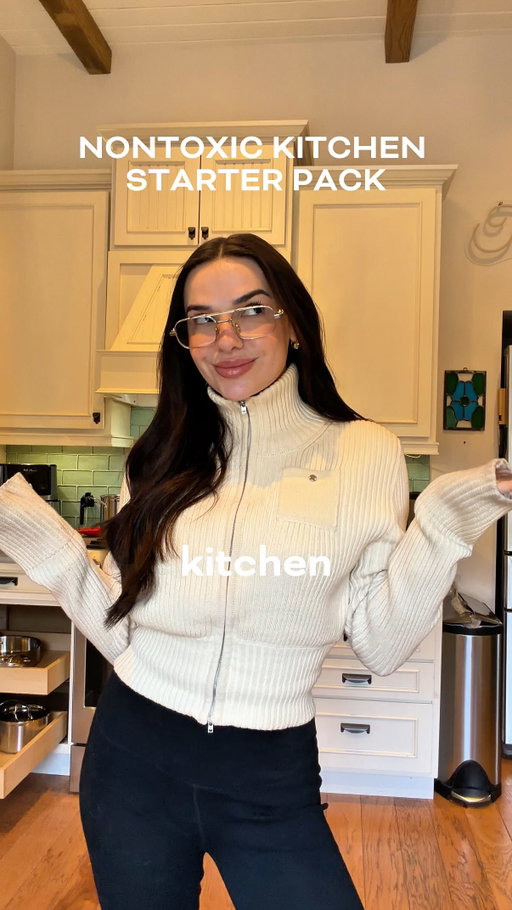 Do you have any of these in your kitchen? Comment “kitchen” and I’ll send you the links to my Nontoxic Kitchen Starter Pack. For christmas this year, my sister asked me to detoxify her kitchen. Obviously I said yes. Considering she’s my sister, I was shocked by how little she clearly has watched and taken the advice from my previous kitchen videos. If you’re just starting out swapping your kitchen items for nontoxic versions, this is a great starter pack. #nontoxicliving #health #nontoxickitchen