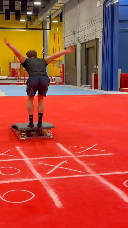 @cocottee._ Relève le défi du Tic Tac Toe Gymnastique 🤸‍♂️👀