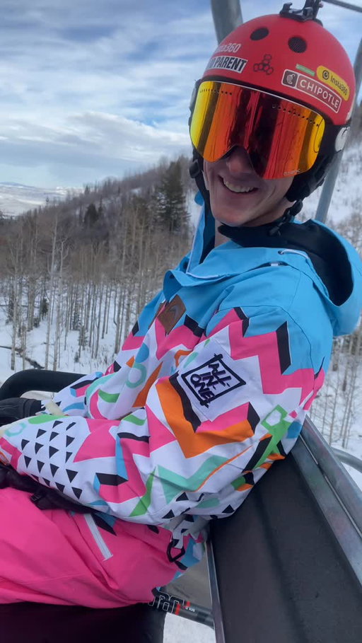 Your whole family 😂😂 
-
-
-
-
-
#skiing #theskiman #reels #instagram #funny comedy parkcity snowboarding winter viral skit wintersports snow meme