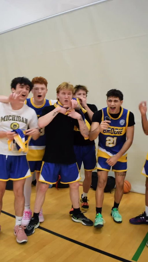 All gas, no brakes! 🔥 67 Elite keeps proving why they’re elite! 😤💯
.
.
.
Best Men’s basketball league. Adult basketball near me. Men’s basketball near me. #neverwashed #mensbasketball #adultbasketball #brodieathletes #Bestleagueintheworld #adultleague #mensleague