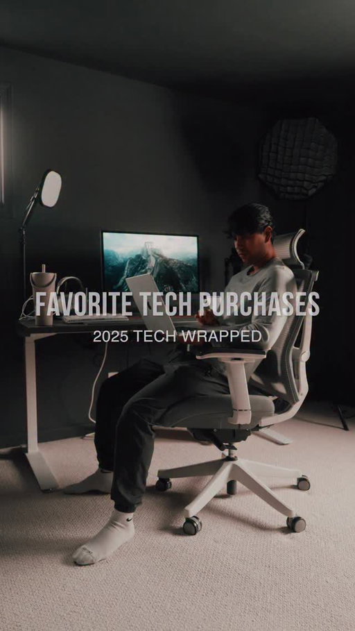 12.29.25 With 2025 coming to an end, here are my 5 favorite tech purchases I’ve made this year 👌 who’s excited for new tech in 2026?? #tech #iphone #technology #purchase #essentials #musthave