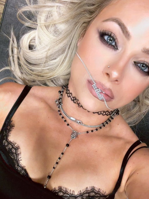 Daddy Dom till death 🖤🔪

Also, H&M by @beautybyjett 💋
