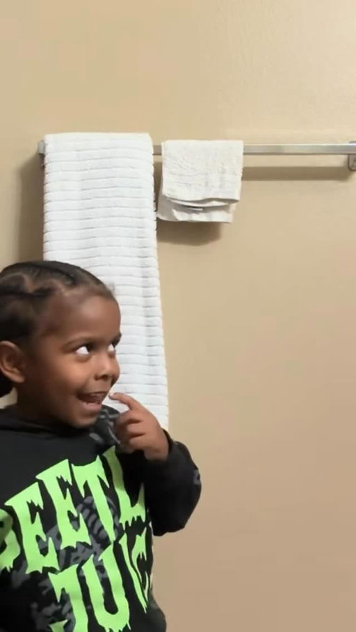 Lmfao he’s crazy, I miss my baby! See you soon dadaaaa 😇🥰😍🥹