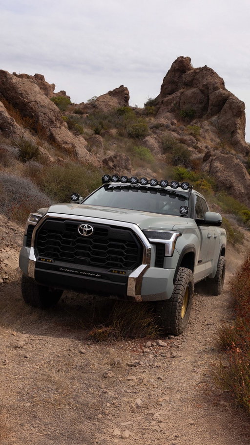 Off we go into 2026, ready for another year of dirt, distance, and adventure. What’s one adventure on your bucket list in the new year? Drop it in the comments. 👇 #KYB #OffWeGo