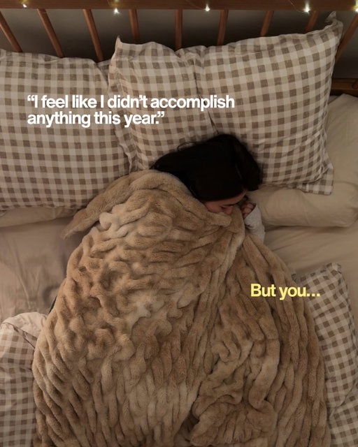 Not everything meaningful is measurable. Not everything valuable is visible.

If this year felt small or hard to explain, that doesn’t mean it was empty. It still mattered, even in the quiet ways. 💕
 
#comfortcreator #cozyhome #cozyvibes