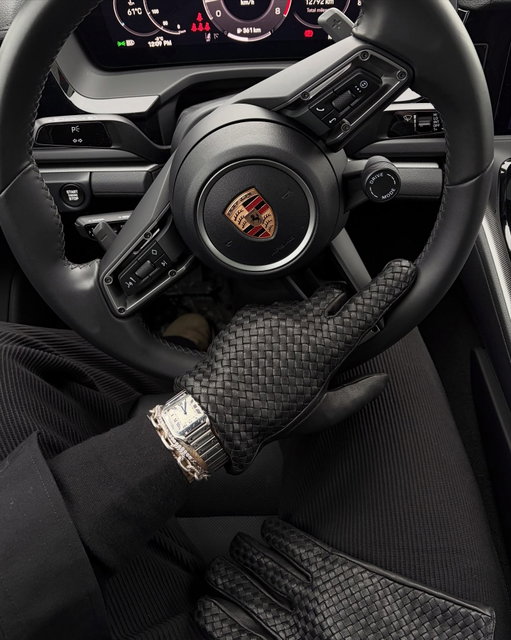 I rented a @porsche for my peace of mind. To treat myself after a long year, to show myself I’m working towards something real. To you it’s “just a rental” to me it’s a form of manifestation. Why not experience a piece of my goals now? It makes the vision crystal clear. I’d rather plant the seed now than cross my fingers and hope to stumble into a garden one day. I feel really clear on my goals in moments like this, it’s not about having the flashiest stuff (although I’m a boujee b*tch) but it’s about accepting that I’m worthy of nice things. I admire good design, I appreciate details, art, and craftsmanship. That’s what drives me. This is my way of raising myself up to the levels I deeply know I belong. It’s also not all about material items, but generally just about the big picture and who I want to be. Ultimately you can laugh or judge, but I love my life with or without this vehicle. It just so happens to be a really nice addition to the driveway, even if only for a month. I hope you all set lofty goals and achieve every last one of them.