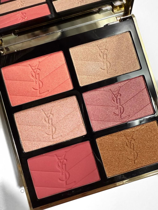 Looks like a fabulous New Years Palette to me!!! 
YSL always kills their Limited Edition Palette’s 😍😍 @yslbeauty @sephoracanada 

#yslbeauty #yslpalette #cheekpalette