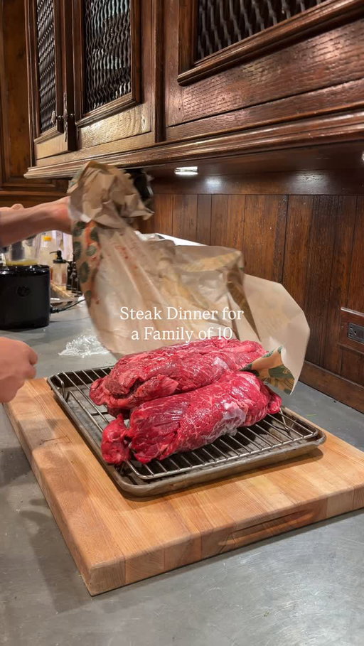 Dinner for a Family of 10: Hanger Steaks & Chimichurri

Comment SAUCE for the chimichurri recipe
