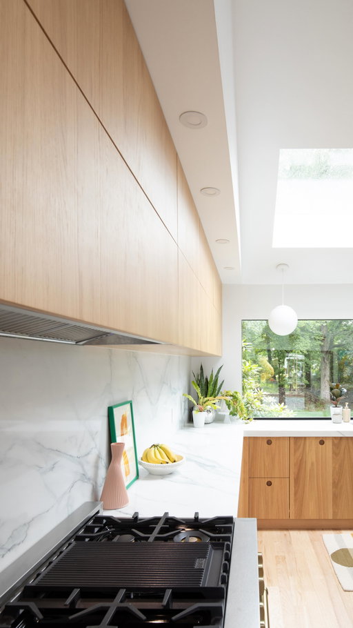 Best of 2025✨

They say the standard height for upper cabinets from the counter is 18 inches and shouldn’t be less than 15” or more than 20” away… guess what- I disagree. 

Ours are 27” above our countertops and I LOVE that we made that decision. For reference I’m 5’6”. 

My thoughts: 👇🏼
➖ it allows our backsplash to be what you see first
➖ It’s never dark under our cabinets 
➖ the kids can comfortably sit on the counter to help cook
➖ can still easily reach upper cabinets and we store things we rarely use at the very top. 
➖ allows the vent hood and side cabinets to all be the same height across for a more simple look
➖ The counters never feel crowded

Let me know what you think…