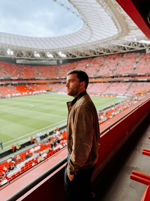 It’s a full time job believing in yourself.

Thank you, 2025… 𝒕𝒉𝒆 𝒃𝒆𝒔𝒕 𝒊𝒔 𝒚𝒆𝒕 𝒕𝒐 𝒄𝒐𝒎𝒆. 🧡🪂