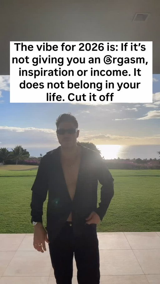 Heres to 2026 and leaving anything that didn’t build you up and love you back in the past and finding the things and people who will make you the best version of yourself, including… yourself ! 
-
-
-
-
-
-
#2026 #newyear #inspiration #uplifting