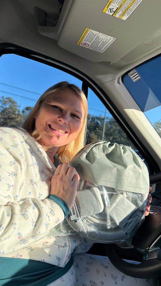 Six kids. Endless snacks. Zero time for “I don’t have to go… oh wait YES I DO.” 😅🚐
Traveling as a mom of 6 means being prepared for everything — and that portable potty has officially saved us more times than I can count. Roadside meltdowns avoided, schedules still intact, and we’re back on the road in minutes. Moms, if you know… you KNOW. 🙌💛

#MomOf6 #TravelWithKids #RoadTripLife #MomHack #RealMomLife PortablePotty FamilyTravel
