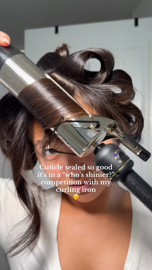 We can all agree my hair won, right? 😏 #hair #shinyhair #hairinspo #hairofinstagram