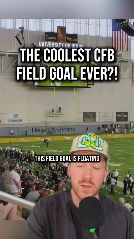 The most unique field goal in college football 😳🏈

#football #cfb #collegefootball