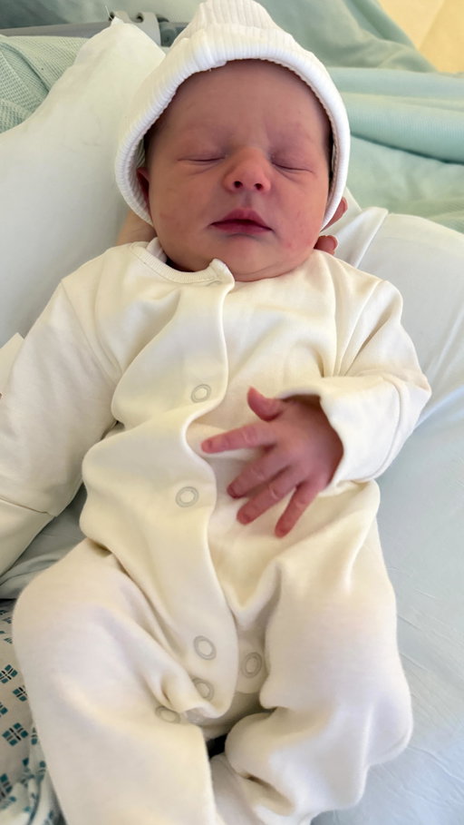 Welcome to the world little man 🤍