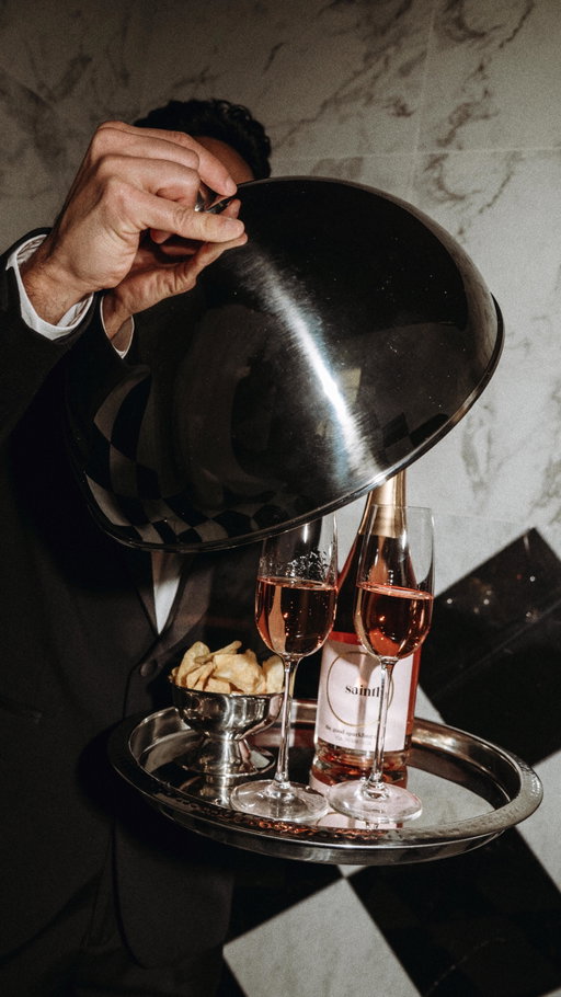 dry january, haven’t heard of her. 🥂

the good sparkling rosé — available in ON + BC.

•⁠
⁠
#Saintly #OntarioWine #vqawine #BCWine #FreshWines sippingontario torontofoodie torontolifestyle vancouverfoodie lcbo winerackcanada winelover albertafood torontolife bcwinegoals winefun