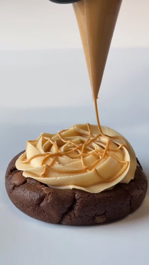 ringing in the new year with our insane new peanut butter brownie cookie 🌟🍪🥜🍫🍸

fyi peanut butter buttercream is my new favourite thing in the world. that is all

drops next week. happy 2026 x
