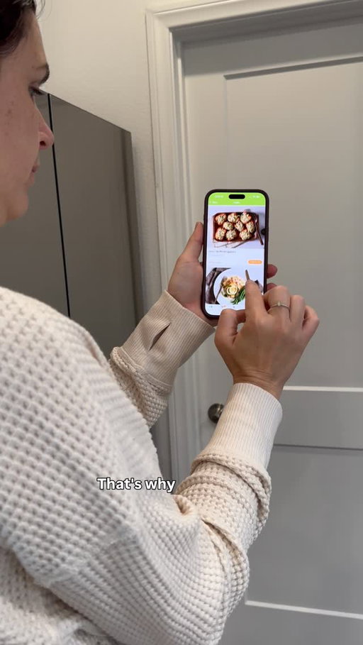 #ad When work ends, mom mode begins.
Evenings are loud, messy, and nonstop but dinner doesn’t have to be.
@emeals helps me plan meals ahead of time so I’m not figuring it out at 5 PM.
One less thing to think about makes all the difference.

#WorkingMom #RealLifeMom #eMealsPartner