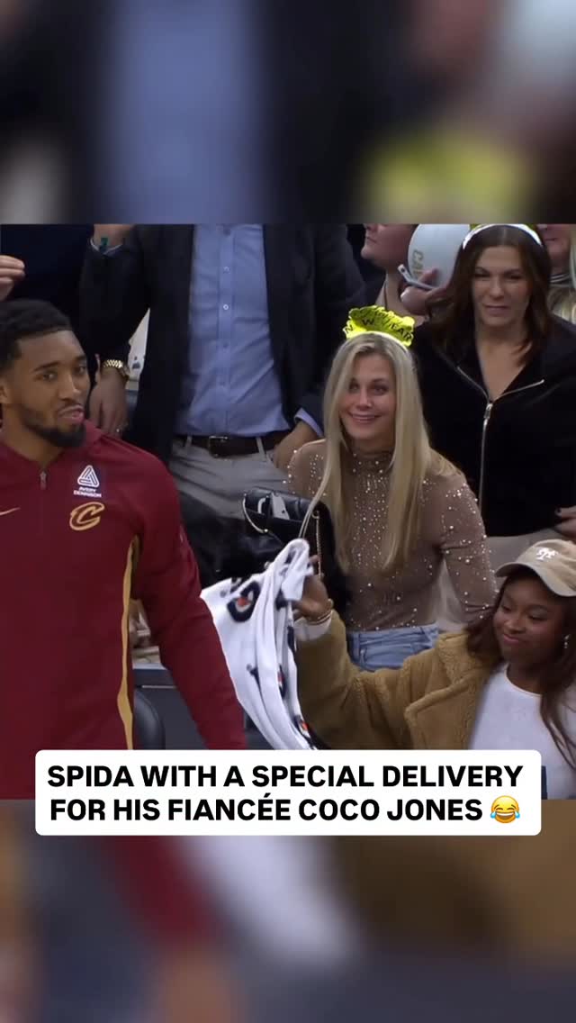 This Donovan Mitchell moment last night 😂 @spidadmitchell got the NYE win and fiancée @cocojones got the towel!