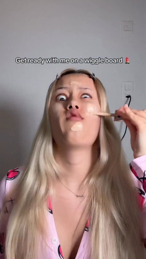 GRWM on a wiggle board 🫨 Do you like the result? 👀 #makeup #joke #makeupchallange #instareels #grwm