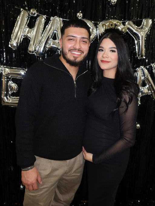 Happy new years from my family to yours ♥️
 
Here is to 2026✨