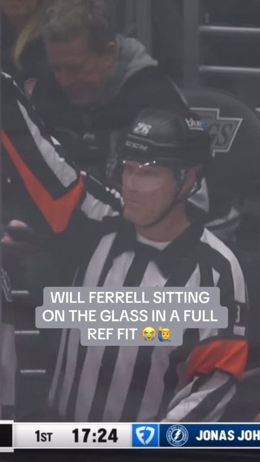 Will pulled up to support the stripes 😭

#WillFerrell #HockeyRefs