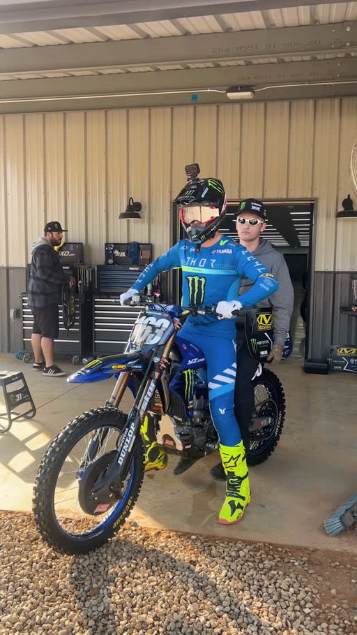 1️⃣🆚🔟 @_piercebrown takes on a full gate of teammates. 🔟🆚1️⃣

Who’s ready for @supercrosslive?!? 

#insta360 #insta360motorcycling #insta360acepro2

~~~~~~~~~~~~~~~~~~~~~~~~~~~~~~~

@monsterenergy @yamahamotorusa 
@blucruofficial @didchain @fmf73 @thormxofficial @alpinestarmx @dunlopmoto @insta360 @twin_air 
@parts_unlimited @kiteparts @arclevers
@dcorvisuals @g2ergonomics @motionpro @insta360motorcycling @vpracingfuels
@enzoracingkyb @matrixconcepts @protaper @brakingbtakes @boxousadirect @afam.group @mettec_titanium @lightspeed.official 
@worksconnection @rekluse_motorsports
#starracingyamaha #supercross