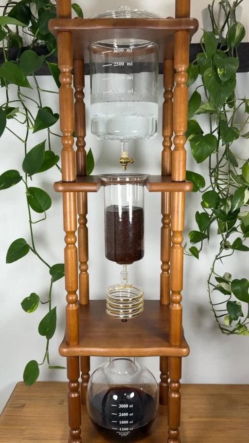 25 cups of cold brew in 12 hours. Let me show you how to use the Yama Cold Brew tower from @espressoparts 

#coldbrew #specialtycoffee #coffeemaker #coffee