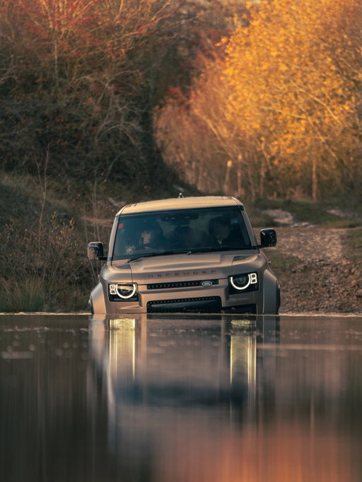 @bowerjamie getting put to the test. 

Defender OCTA takes the elements, head-on. 

#Defender #DefenderOCTA 

—— ​
​
Model shown is Defender OCTA with optional features. Availability/specification vary by market, check with your local retailer. Off-road sequences carried out on private dedicated land with full permissions. All necessary reinstatement carried out, leave no tracks. Always check route and exit before wading.
