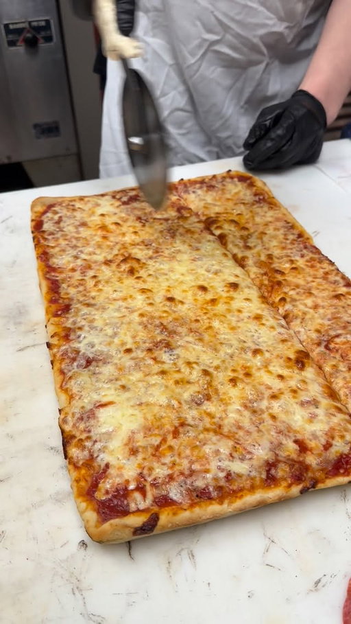 No words just pizza