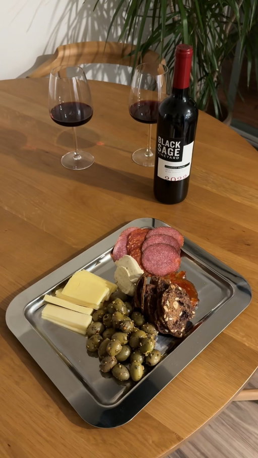 When the board is curated and the wine is uncompromising. Charcuterie, done the Black Sage way 🍷 

Black Sage Vineyard, Black Sage Bench, Okanagan Valley winter, BC wine region, Canadian vineyard, winter vineyard landscape