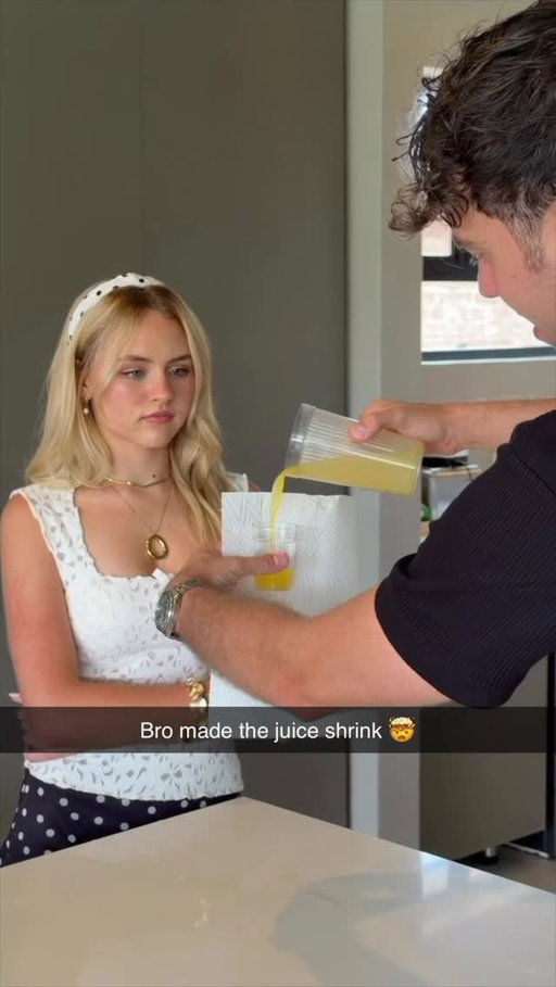 Juice magic 🤯😂 #magic #reels #magictrick @isabellamessens