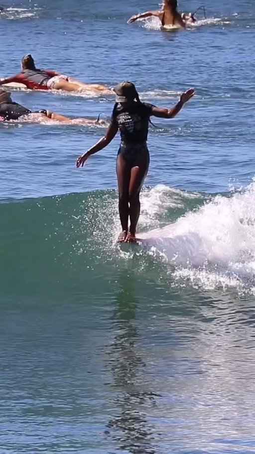 Ended and started the year in one of my favorite places 🇳🇮❤️ so happy to be here and stoked to be catching some fun little waves 🌊 
.
.
#surfergirlstyle #representation #nica #nicaragua #popoyo
