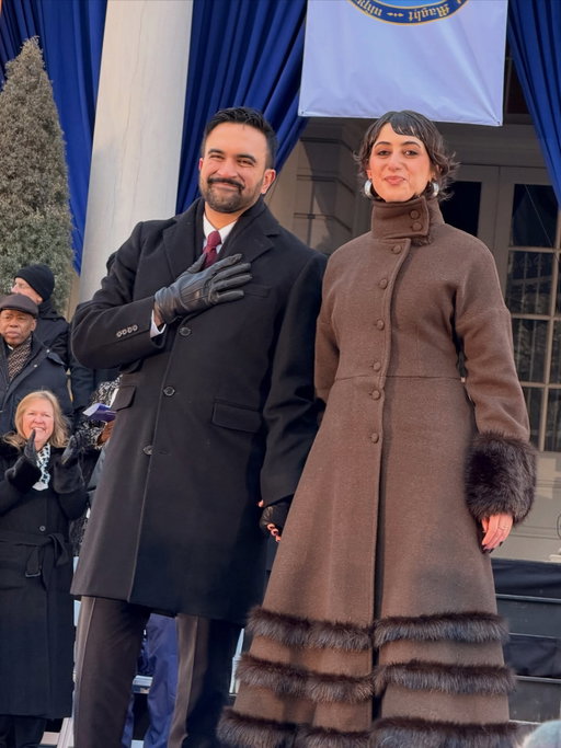 Proud to say I was this close to take this pic from the 3rd row as I witnessed a mayor and First Lady of a New York we ALL deserve to take the stage on their official first day. A mayor and family for the people. Finally.  Thank you, @zohrankmamdani . Thank you, Rama Duwaji 🙏🏽 #ZohranMandani @gaysforzohran @creators4zohran