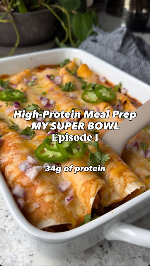🔗 comment “RECIPE” and I’ll send you the link to make these. 

EPISODE 1: HIGH-PROTEIN MEAL PREP : my Super Bowl 👏🏻 

The season where we’re all on the hunt for the tastiest macro friendly recipes that we can prep for lunches and dinners for the week. 

Just because you’re tracking your macros doesn’t mean you need to eat plain chicken and rice. Add these ROTISSERIE CHICKEN ENCHILADAS to your meal prep plan, you’ll thank yourself later. 

• 34 grams of protein for 2 enchiladas. 
• Easily accessible ingredients!! 
• Reheats terrific!

I love serving mine with a big side salad and/or black beans for added protein + fiber!! ✨ 

TIPS! Swap rotisserie chicken with ground beef, turkey or shredded chicken breast. Add a dollop of cottage cheese on top vs. sour cream. Use high fiber tortillas. 

Follow @ohsnapmacros for EPISODE 2! 📺 

https://ohsnapmacros.com/rotisserie-chicken-enchiladas/

#highproteinmeals #mealprep #macrofriendly