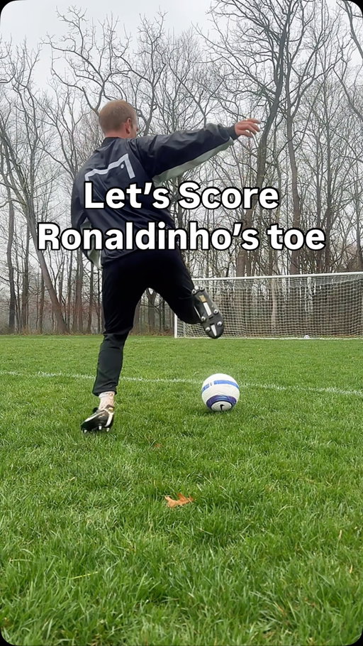 Ronaldinho stayed making the impossible possible 😳 follow for classic football 🤙

#football #ronaldinhoskills #asmr #footballasmr #ronaldinhogaucho