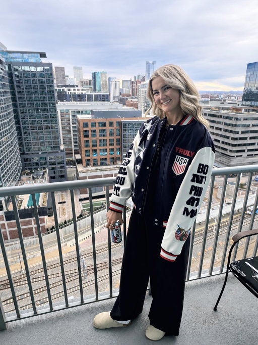 City views, Truly vibes. Thanks for the coolest jacket, @truly 😎 

@truly x @jeffhamilton x @ussoccer